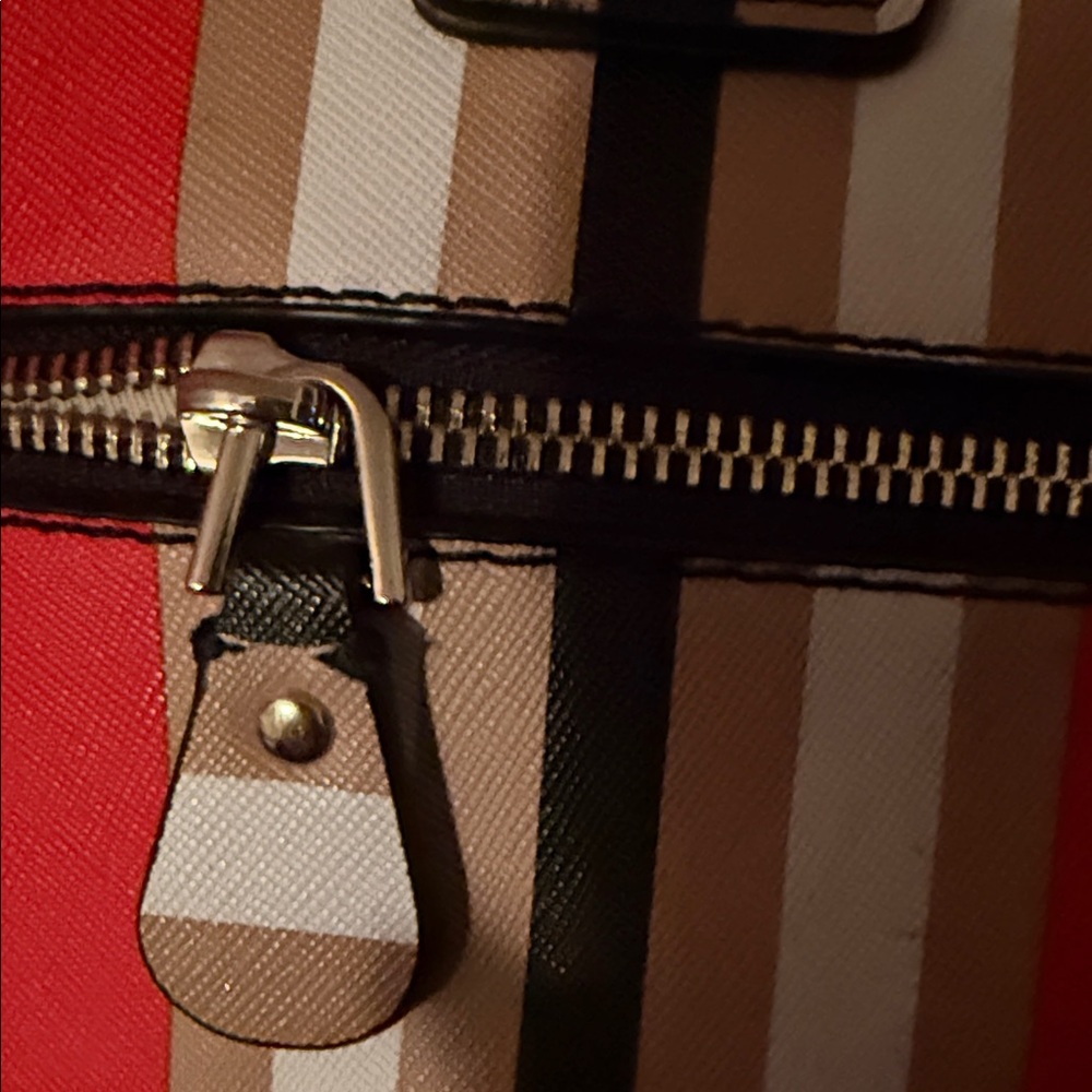 GUESS Red and Cream Striped Shoulder Bag with Gold Handles - Picture 9 of 16